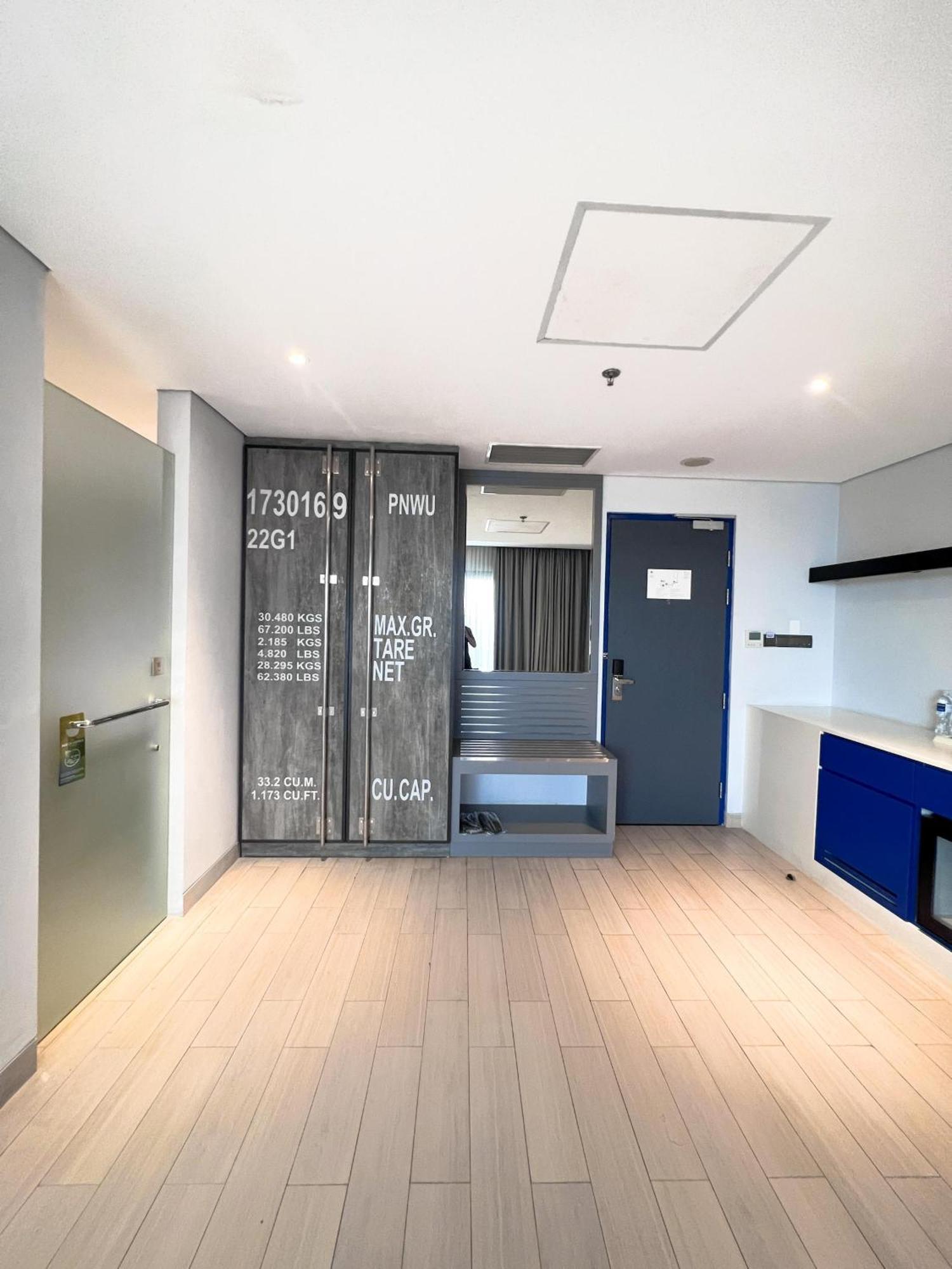 Ibis Styles Batam Nagoya Hotel Exterior photo