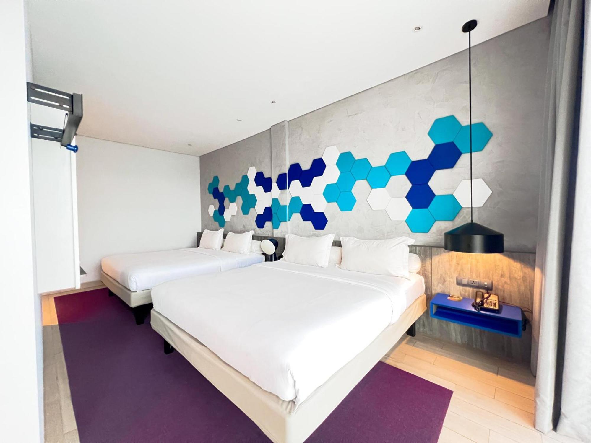 Ibis Styles Batam Nagoya Hotel Exterior photo